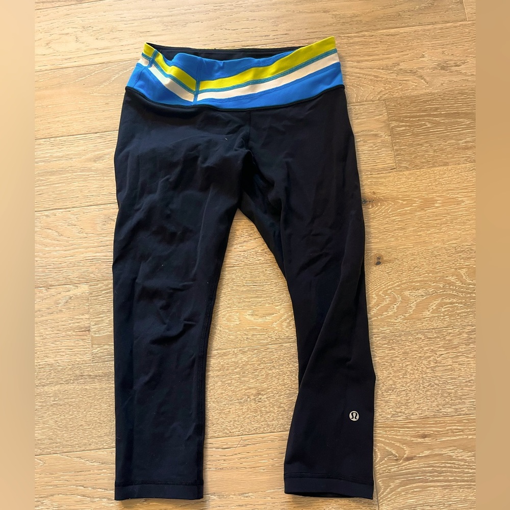 Lululemon leggings reversible black and blue/yellow/white border